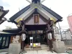 元三島神社の本殿