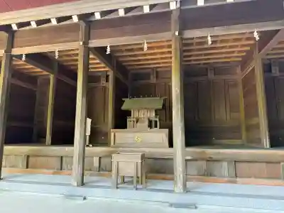 安房神社の{uncategorized: "未分類", other: "その他", undefined: "問題あり", building: "その他建物", grave: "お墓", sacred_gate: "鳥居", guardian: "狛犬", statue: "像", buddha: "仏像", history: "歴史", nature: "自然", garden: "庭園", animal: "動物", pagoda: "塔", temizu: "手水舎", mountain_gate: "山門・神門", sanctuary: "本殿・本堂", subordinate: "末社・摂社", art: "芸術", scenery: "景色", jizo: "地蔵", ema: "絵馬", goshuin: "御朱印", omikuji: "おみくじ", items: "授与品その他", amulet: "お守り", goshuincho: "御朱印帳", eats: "食事", festival: "お祭り", votive_dance: "神楽", shichigosan: "七五三参", wedding: "結婚式", experience: "体験その他", initially: "初詣", around: "周辺", anti_infection: "感染症対策"}