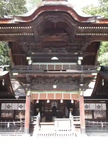 諏訪大社下社秋宮の本殿・本堂