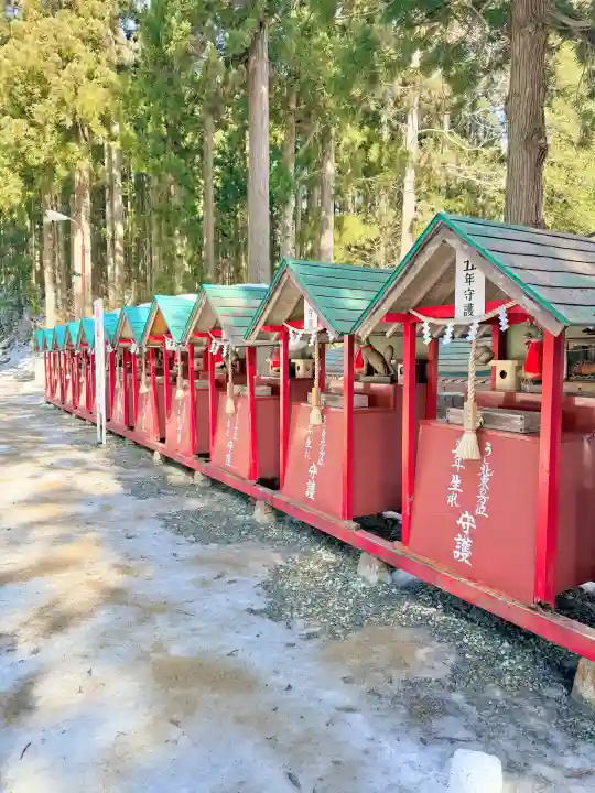 志和稲荷神社の{uncategorized: "未分類", other: "その他", undefined: "問題あり", building: "その他建物", grave: "お墓", sacred_gate: "鳥居", guardian: "狛犬", statue: "像", buddha: "仏像", history: "歴史", nature: "自然", garden: "庭園", animal: "動物", pagoda: "塔", temizu: "手水舎", mountain_gate: "山門・神門", sanctuary: "本殿・本堂", subordinate: "末社・摂社", art: "芸術", scenery: "景色", jizo: "地蔵", ema: "絵馬", goshuin: "御朱印", omikuji: "おみくじ", items: "授与品その他", amulet: "お守り", goshuincho: "御朱印帳", eats: "食事", festival: "お祭り", votive_dance: "神楽", shichigosan: "七五三参", wedding: "結婚式", experience: "体験その他", initially: "初詣", around: "周辺", anti_infection: "感染症対策"}