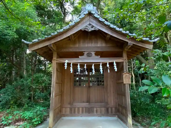 玉敷神社の末社・摂社