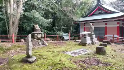 多聞院の{uncategorized: "未分類", other: "その他", undefined: "問題あり", building: "その他建物", grave: "お墓", sacred_gate: "鳥居", guardian: "狛犬", statue: "像", buddha: "仏像", history: "歴史", nature: "自然", garden: "庭園", animal: "動物", pagoda: "塔", temizu: "手水舎", mountain_gate: "山門・神門", sanctuary: "本殿・本堂", subordinate: "末社・摂社", art: "芸術", scenery: "景色", jizo: "地蔵", ema: "絵馬", goshuin: "御朱印", omikuji: "おみくじ", items: "授与品その他", amulet: "お守り", goshuincho: "御朱印帳", eats: "食事", festival: "お祭り", votive_dance: "神楽", shichigosan: "七五三参", wedding: "結婚式", experience: "体験その他", initially: "初詣", around: "周辺", anti_infection: "感染症対策"}