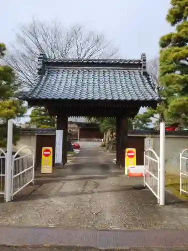 真善寺の山門