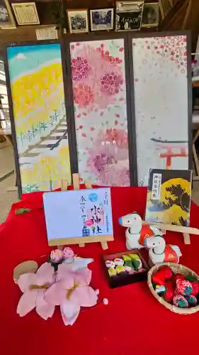 椿ノ海　水神社の{uncategorized: "未分類", other: "その他", undefined: "問題あり", building: "その他建物", grave: "お墓", sacred_gate: "鳥居", guardian: "狛犬", statue: "像", buddha: "仏像", history: "歴史", nature: "自然", garden: "庭園", animal: "動物", pagoda: "塔", temizu: "手水舎", mountain_gate: "山門・神門", sanctuary: "本殿・本堂", subordinate: "末社・摂社", art: "芸術", scenery: "景色", jizo: "地蔵", ema: "絵馬", goshuin: "御朱印", omikuji: "おみくじ", items: "授与品その他", amulet: "お守り", goshuincho: "御朱印帳", eats: "食事", festival: "お祭り", votive_dance: "神楽", shichigosan: "七五三参", wedding: "結婚式", experience: "体験その他", initially: "初詣", around: "周辺", anti_infection: "感染症対策"}