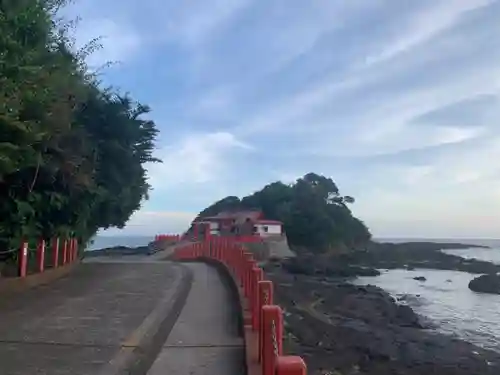 射楯兵主神社の建物その他