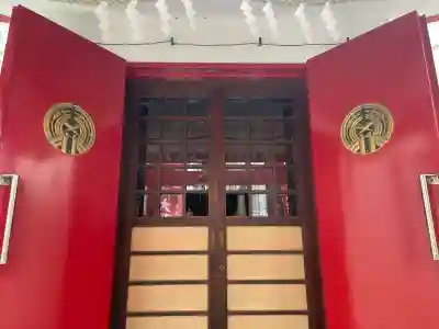 首尾稲荷大明神の{uncategorized: "未分類", other: "その他", undefined: "問題あり", building: "その他建物", grave: "お墓", sacred_gate: "鳥居", guardian: "狛犬", statue: "像", buddha: "仏像", history: "歴史", nature: "自然", garden: "庭園", animal: "動物", pagoda: "塔", temizu: "手水舎", mountain_gate: "山門・神門", sanctuary: "本殿・本堂", subordinate: "末社・摂社", art: "芸術", scenery: "景色", jizo: "地蔵", ema: "絵馬", goshuin: "御朱印", omikuji: "おみくじ", items: "授与品その他", amulet: "お守り", goshuincho: "御朱印帳", eats: "食事", festival: "お祭り", votive_dance: "神楽", shichigosan: "七五三参", wedding: "結婚式", experience: "体験その他", initially: "初詣", around: "周辺", anti_infection: "感染症対策"}