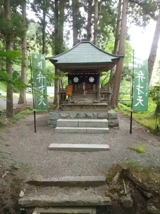 横山不動尊の末社・摂社