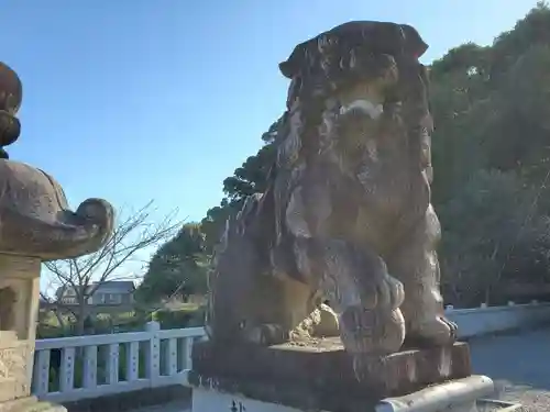 二宮神社の狛犬