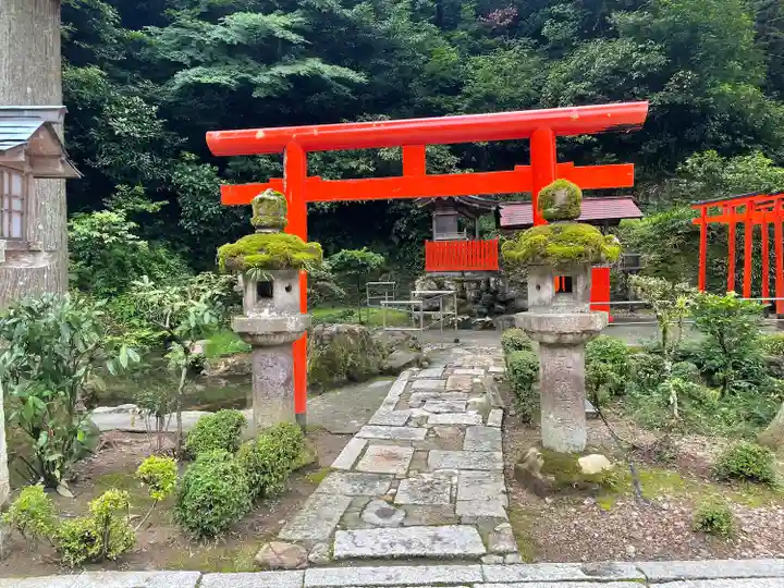 伊奈波神社の鳥居