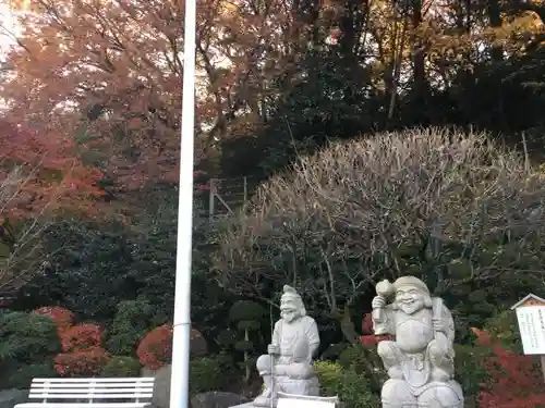 武州柿生琴平神社の像