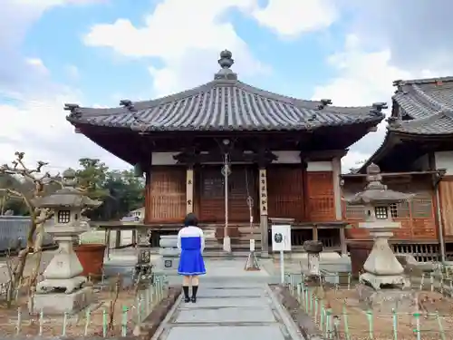 真言宗　善通寺派　薬王寺の本殿・本堂