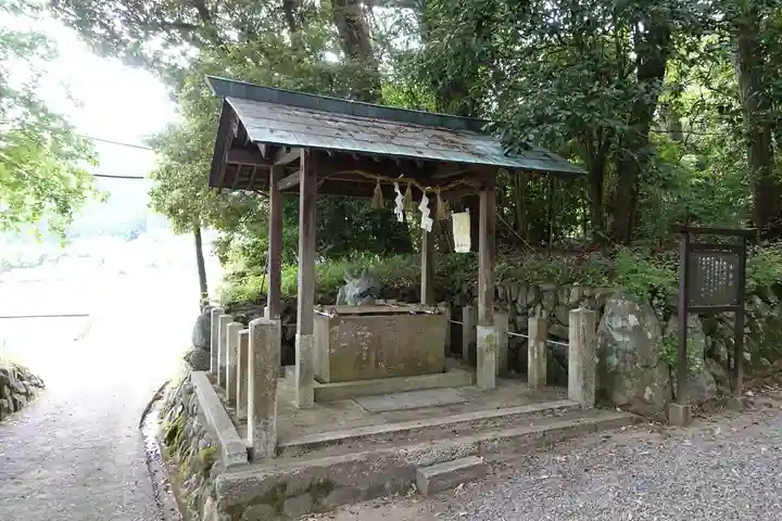 高鉾神社の手水舎
