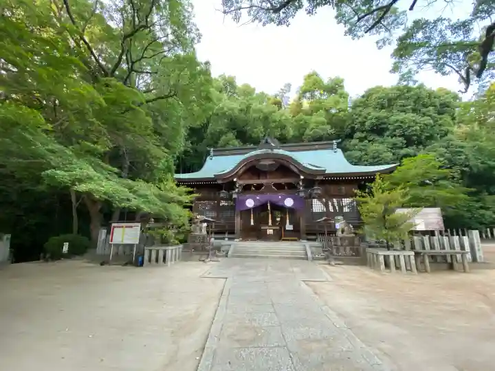 垂水神社の{uncategorized: "未分類", other: "その他", undefined: "問題あり", building: "その他建物", grave: "お墓", sacred_gate: "鳥居", guardian: "狛犬", statue: "像", buddha: "仏像", history: "歴史", nature: "自然", garden: "庭園", animal: "動物", pagoda: "塔", temizu: "手水舎", mountain_gate: "山門・神門", sanctuary: "本殿・本堂", subordinate: "末社・摂社", art: "芸術", scenery: "景色", jizo: "地蔵", ema: "絵馬", goshuin: "御朱印", omikuji: "おみくじ", items: "授与品その他", amulet: "お守り", goshuincho: "御朱印帳", eats: "食事", festival: "お祭り", votive_dance: "神楽", shichigosan: "七五三参", wedding: "結婚式", experience: "体験その他", initially: "初詣", around: "周辺", anti_infection: "感染症対策"}