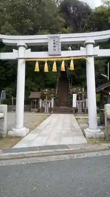 白旗神社（品濃白旗神社）の鳥居