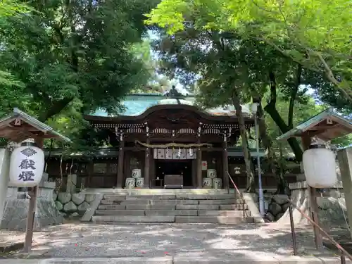 堤治神社の本殿・本堂