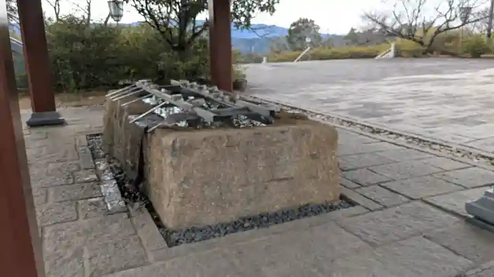 一畑山薬師寺 岡崎本堂の{uncategorized: "未分類", other: "その他", undefined: "問題あり", building: "その他建物", grave: "お墓", sacred_gate: "鳥居", guardian: "狛犬", statue: "像", buddha: "仏像", history: "歴史", nature: "自然", garden: "庭園", animal: "動物", pagoda: "塔", temizu: "手水舎", mountain_gate: "山門・神門", sanctuary: "本殿・本堂", subordinate: "末社・摂社", art: "芸術", scenery: "景色", jizo: "地蔵", ema: "絵馬", goshuin: "御朱印", omikuji: "おみくじ", items: "授与品その他", amulet: "お守り", goshuincho: "御朱印帳", eats: "食事", festival: "お祭り", votive_dance: "神楽", shichigosan: "七五三参", wedding: "結婚式", experience: "体験その他", initially: "初詣", around: "周辺", anti_infection: "感染症対策"}