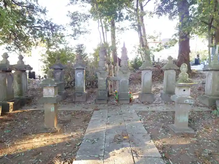 天岑寺の{uncategorized: "未分類", other: "その他", undefined: "問題あり", building: "その他建物", grave: "お墓", sacred_gate: "鳥居", guardian: "狛犬", statue: "像", buddha: "仏像", history: "歴史", nature: "自然", garden: "庭園", animal: "動物", pagoda: "塔", temizu: "手水舎", mountain_gate: "山門・神門", sanctuary: "本殿・本堂", subordinate: "末社・摂社", art: "芸術", scenery: "景色", jizo: "地蔵", ema: "絵馬", goshuin: "御朱印", omikuji: "おみくじ", items: "授与品その他", amulet: "お守り", goshuincho: "御朱印帳", eats: "食事", festival: "お祭り", votive_dance: "神楽", shichigosan: "七五三参", wedding: "結婚式", experience: "体験その他", initially: "初詣", around: "周辺", anti_infection: "感染症対策"}