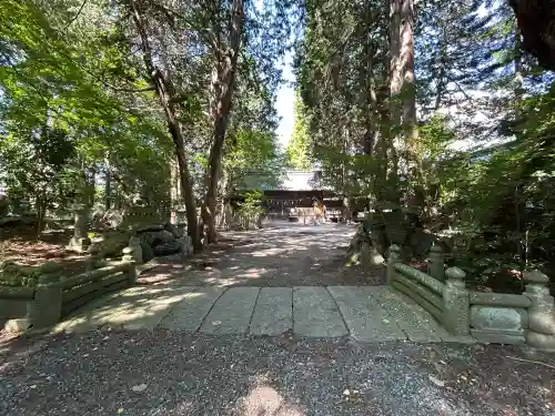 三柱神社(長野県)