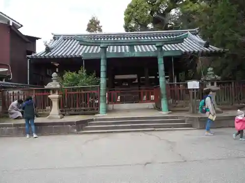 三翁神社の本殿