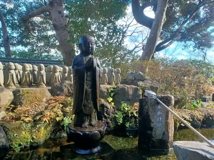 長谷寺の{uncategorized: "未分類", other: "その他", undefined: "問題あり", building: "その他建物", grave: "お墓", sacred_gate: "鳥居", guardian: "狛犬", statue: "像", buddha: "仏像", history: "歴史", nature: "自然", garden: "庭園", animal: "動物", pagoda: "塔", temizu: "手水舎", mountain_gate: "山門・神門", sanctuary: "本殿・本堂", subordinate: "末社・摂社", art: "芸術", scenery: "景色", jizo: "地蔵", ema: "絵馬", goshuin: "御朱印", omikuji: "おみくじ", items: "授与品その他", amulet: "お守り", goshuincho: "御朱印帳", eats: "食事", festival: "お祭り", votive_dance: "神楽", shichigosan: "七五三参", wedding: "結婚式", experience: "体験その他", initially: "初詣", around: "周辺", anti_infection: "感染症対策"}