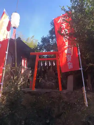 横浜御嶽神社の鳥居