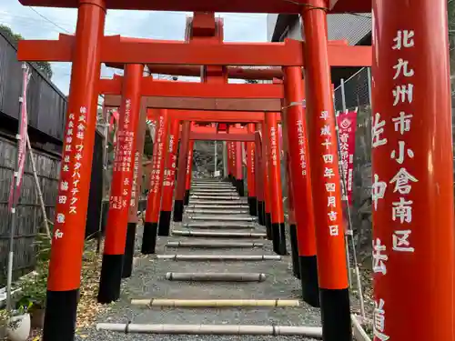 音次郎稲荷神社の鳥居