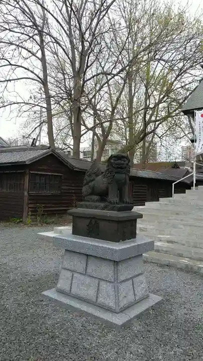札幌諏訪神社の狛犬