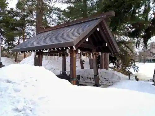上川神社頓宮の手水舎