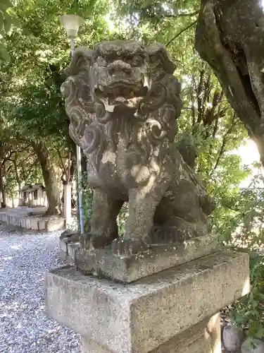 山神社の狛犬