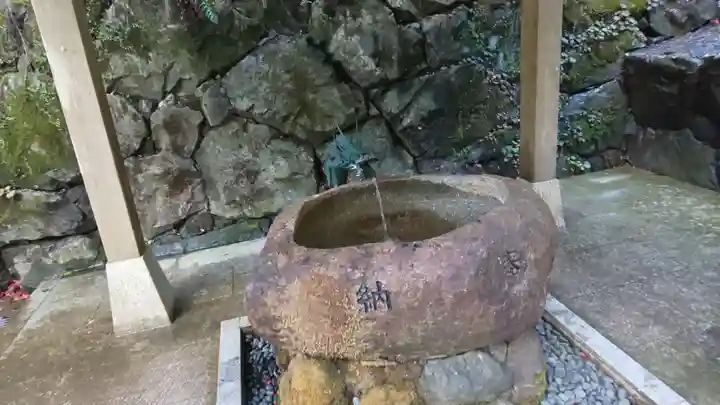 由岐神社の手水舎