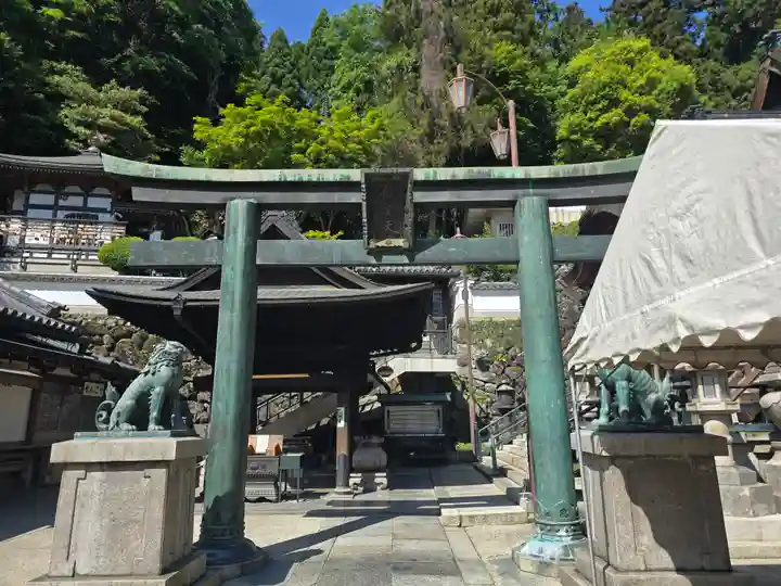宝山寺(奈良県)