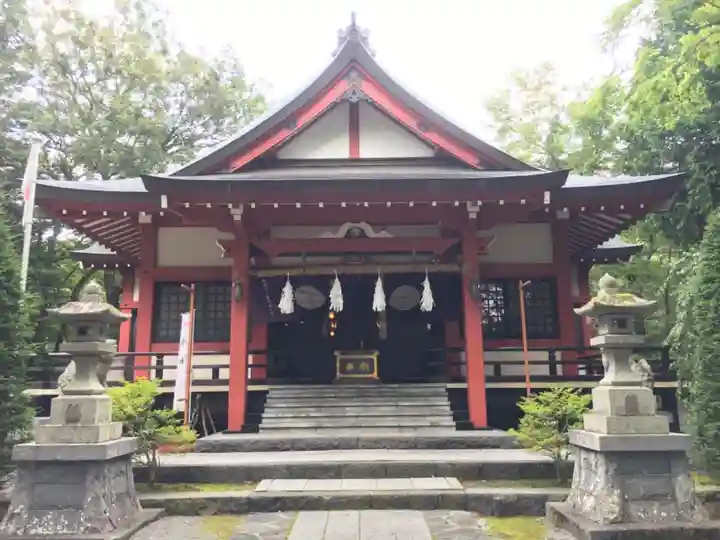 山中諏訪神社の本殿・本堂