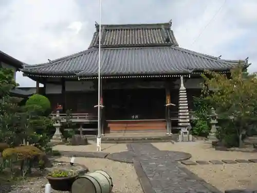 誓願寺の本殿・本堂