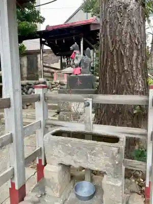 向陵稲荷神社の{uncategorized: "未分類", other: "その他", undefined: "問題あり", building: "その他建物", grave: "お墓", sacred_gate: "鳥居", guardian: "狛犬", statue: "像", buddha: "仏像", history: "歴史", nature: "自然", garden: "庭園", animal: "動物", pagoda: "塔", temizu: "手水舎", mountain_gate: "山門・神門", sanctuary: "本殿・本堂", subordinate: "末社・摂社", art: "芸術", scenery: "景色", jizo: "地蔵", ema: "絵馬", goshuin: "御朱印", omikuji: "おみくじ", items: "授与品その他", amulet: "お守り", goshuincho: "御朱印帳", eats: "食事", festival: "お祭り", votive_dance: "神楽", shichigosan: "七五三参", wedding: "結婚式", experience: "体験その他", initially: "初詣", around: "周辺", anti_infection: "感染症対策"}