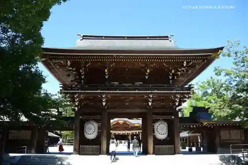 寒川神社の山門・神門