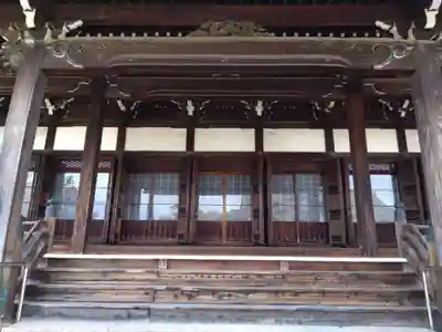 長圓寺の本殿・本堂
