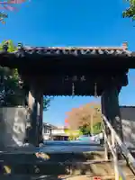 日蓮宗本牧山妙香寺の山門・神門