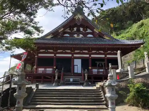 那古寺の本殿・本堂