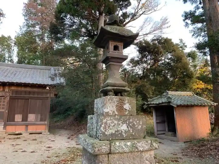 諏訪神社の塔