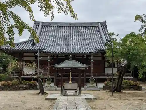 昆陽寺の本殿・本堂