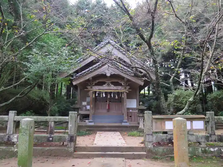 神在神社の本殿・本堂