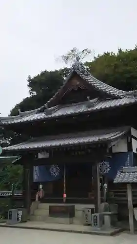 泰山寺の本殿