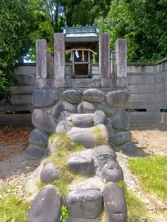 天登神社の{uncategorized: "未分類", other: "その他", undefined: "問題あり", building: "その他建物", grave: "お墓", sacred_gate: "鳥居", guardian: "狛犬", statue: "像", buddha: "仏像", history: "歴史", nature: "自然", garden: "庭園", animal: "動物", pagoda: "塔", temizu: "手水舎", mountain_gate: "山門・神門", sanctuary: "本殿・本堂", subordinate: "末社・摂社", art: "芸術", scenery: "景色", jizo: "地蔵", ema: "絵馬", goshuin: "御朱印", omikuji: "おみくじ", items: "授与品その他", amulet: "お守り", goshuincho: "御朱印帳", eats: "食事", festival: "お祭り", votive_dance: "神楽", shichigosan: "七五三参", wedding: "結婚式", experience: "体験その他", initially: "初詣", around: "周辺", anti_infection: "感染症対策"}