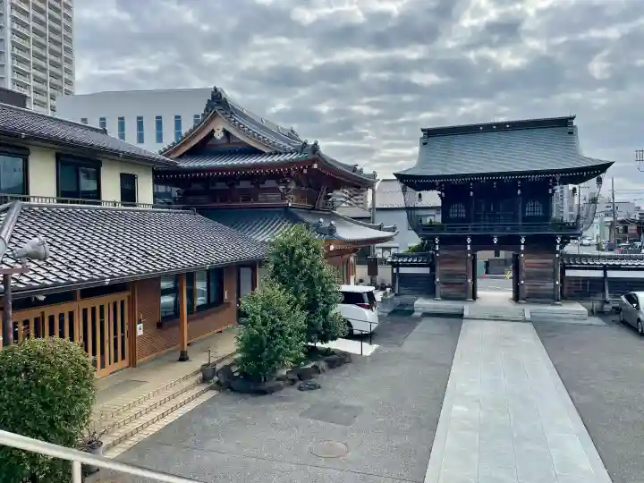 成就院の{uncategorized: "未分類", other: "その他", undefined: "問題あり", building: "その他建物", grave: "お墓", sacred_gate: "鳥居", guardian: "狛犬", statue: "像", buddha: "仏像", history: "歴史", nature: "自然", garden: "庭園", animal: "動物", pagoda: "塔", temizu: "手水舎", mountain_gate: "山門・神門", sanctuary: "本殿・本堂", subordinate: "末社・摂社", art: "芸術", scenery: "景色", jizo: "地蔵", ema: "絵馬", goshuin: "御朱印", omikuji: "おみくじ", items: "授与品その他", amulet: "お守り", goshuincho: "御朱印帳", eats: "食事", festival: "お祭り", votive_dance: "神楽", shichigosan: "七五三参", wedding: "結婚式", experience: "体験その他", initially: "初詣", around: "周辺", anti_infection: "感染症対策"}