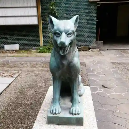 宮益御嶽神社の狛犬