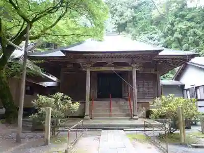 横滝寺の本殿