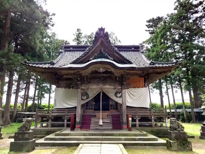 守りの神 藤基神社の本殿・本堂