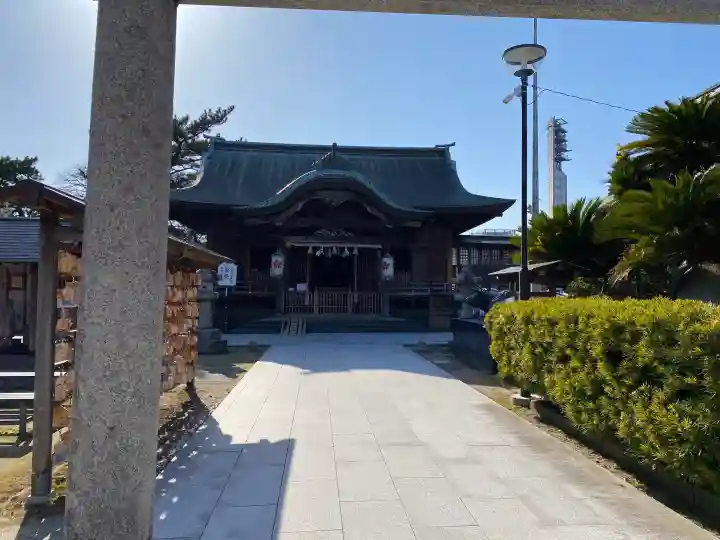 白潟天満宮の{uncategorized: "未分類", other: "その他", undefined: "問題あり", building: "その他建物", grave: "お墓", sacred_gate: "鳥居", guardian: "狛犬", statue: "像", buddha: "仏像", history: "歴史", nature: "自然", garden: "庭園", animal: "動物", pagoda: "塔", temizu: "手水舎", mountain_gate: "山門・神門", sanctuary: "本殿・本堂", subordinate: "末社・摂社", art: "芸術", scenery: "景色", jizo: "地蔵", ema: "絵馬", goshuin: "御朱印", omikuji: "おみくじ", items: "授与品その他", amulet: "お守り", goshuincho: "御朱印帳", eats: "食事", festival: "お祭り", votive_dance: "神楽", shichigosan: "七五三参", wedding: "結婚式", experience: "体験その他", initially: "初詣", around: "周辺", anti_infection: "感染症対策"}
