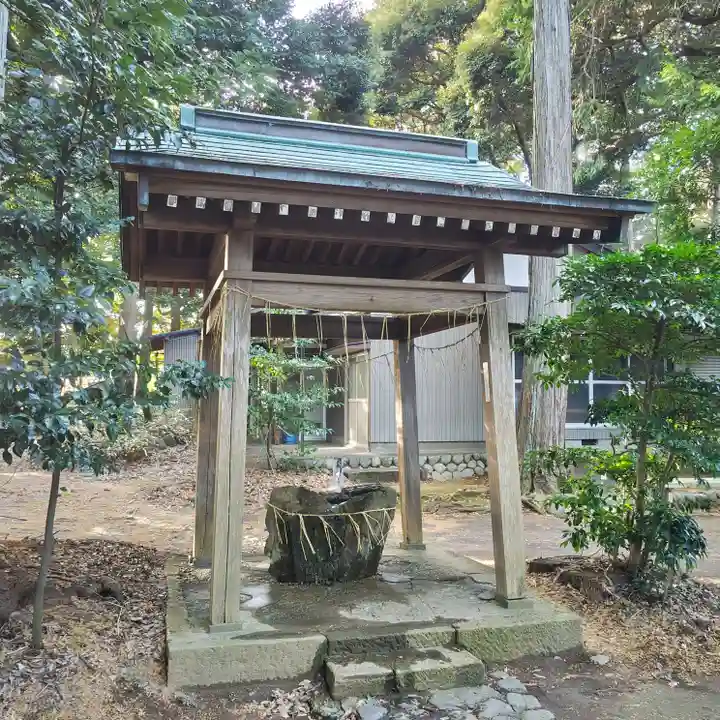 敬満神社の手水舎
