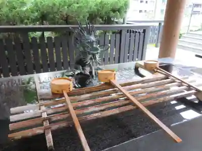 熊野神社の手水舎